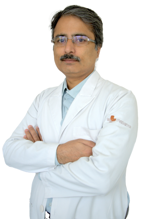 Dr. Rajneesh Kapoor 